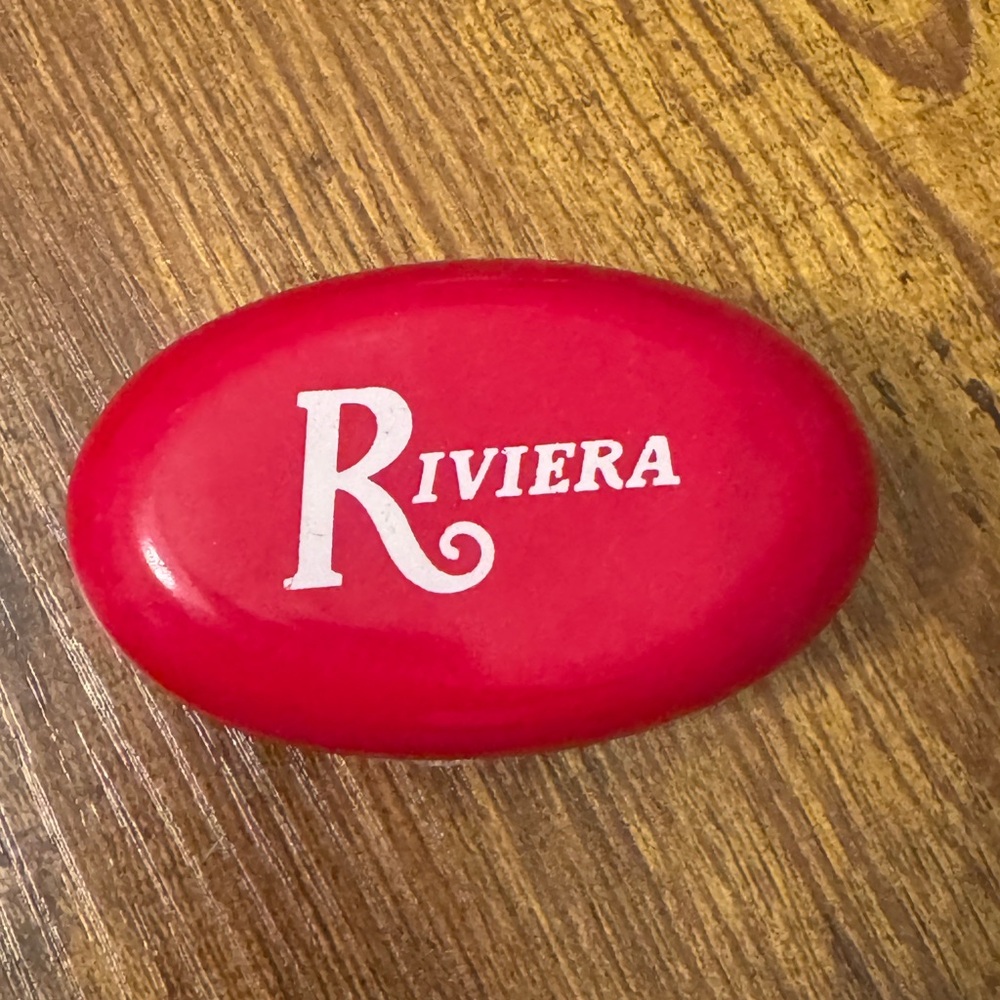 Riviera Hotel‎ Las Vegas Mary Chess Soap In Case Vintage Travel Toiletry